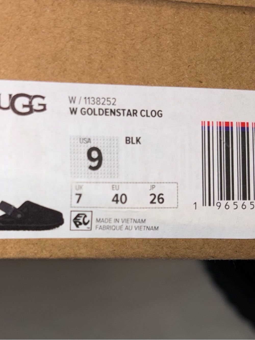 UGG Goldenstar black size 9 - Picture 9 of 10